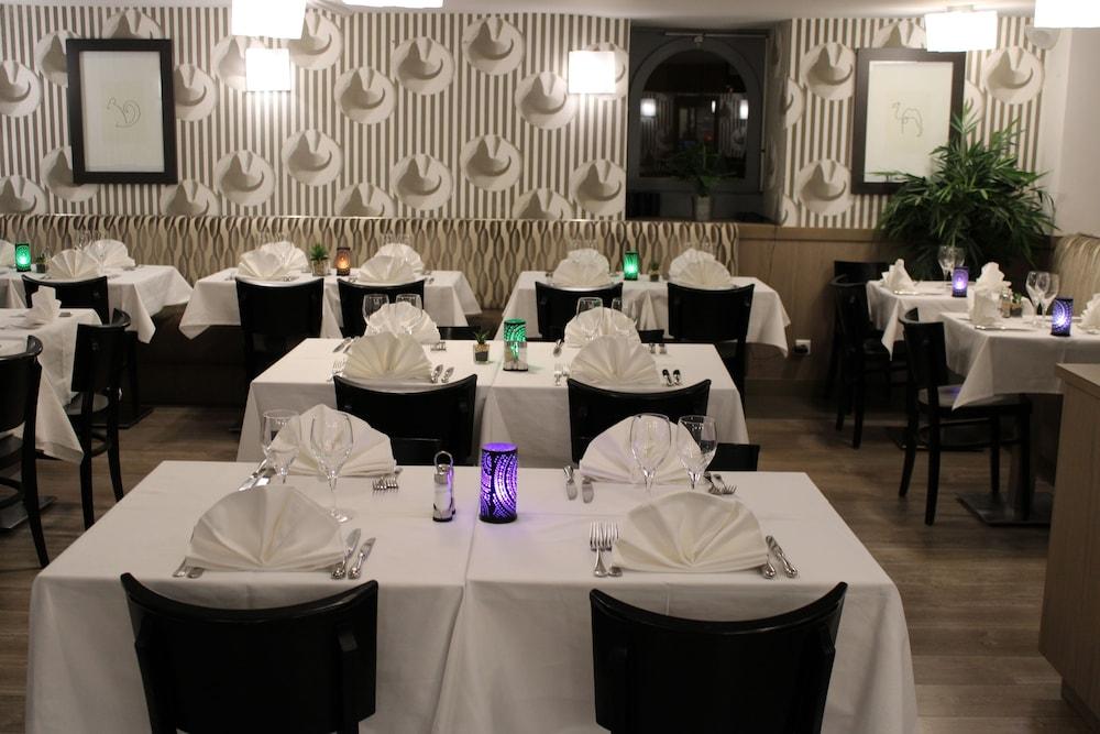 Hotel Du Cheval Blanc - Paris Marne La Vallee Disneyland Paris Екстериор снимка