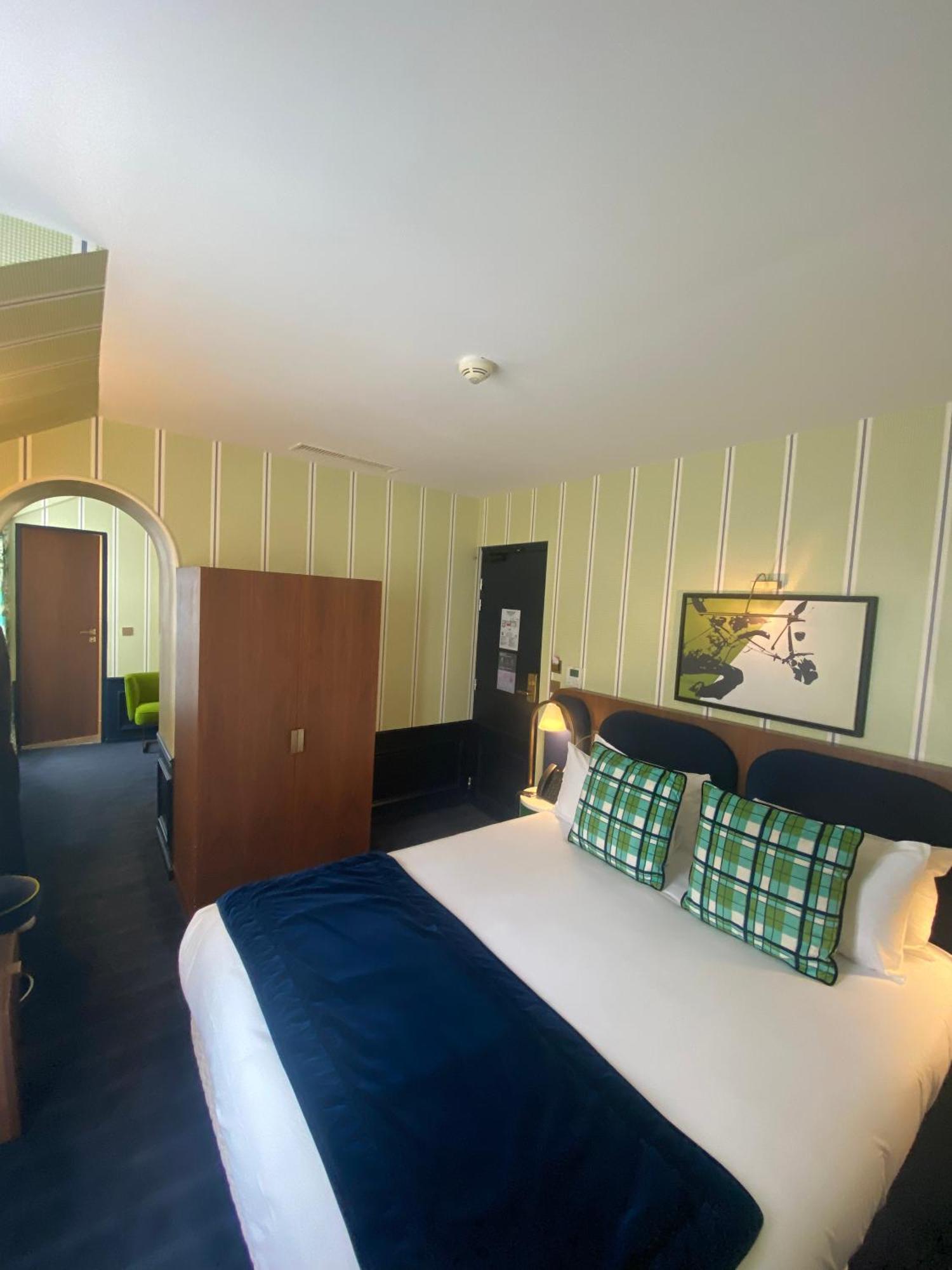 Hotel Du Cheval Blanc - Paris Marne La Vallee Disneyland Paris Екстериор снимка