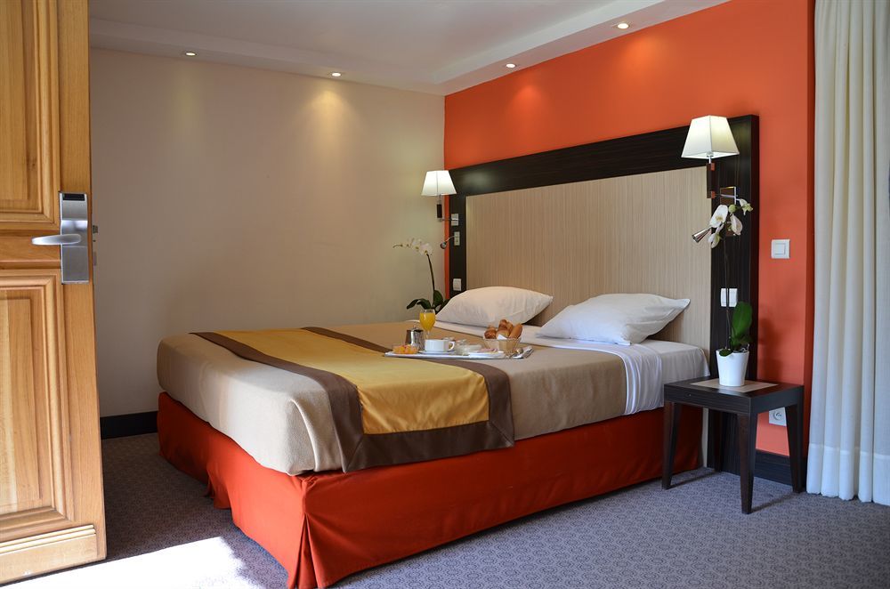 Hotel Du Cheval Blanc - Paris Marne La Vallee Disneyland Paris Екстериор снимка